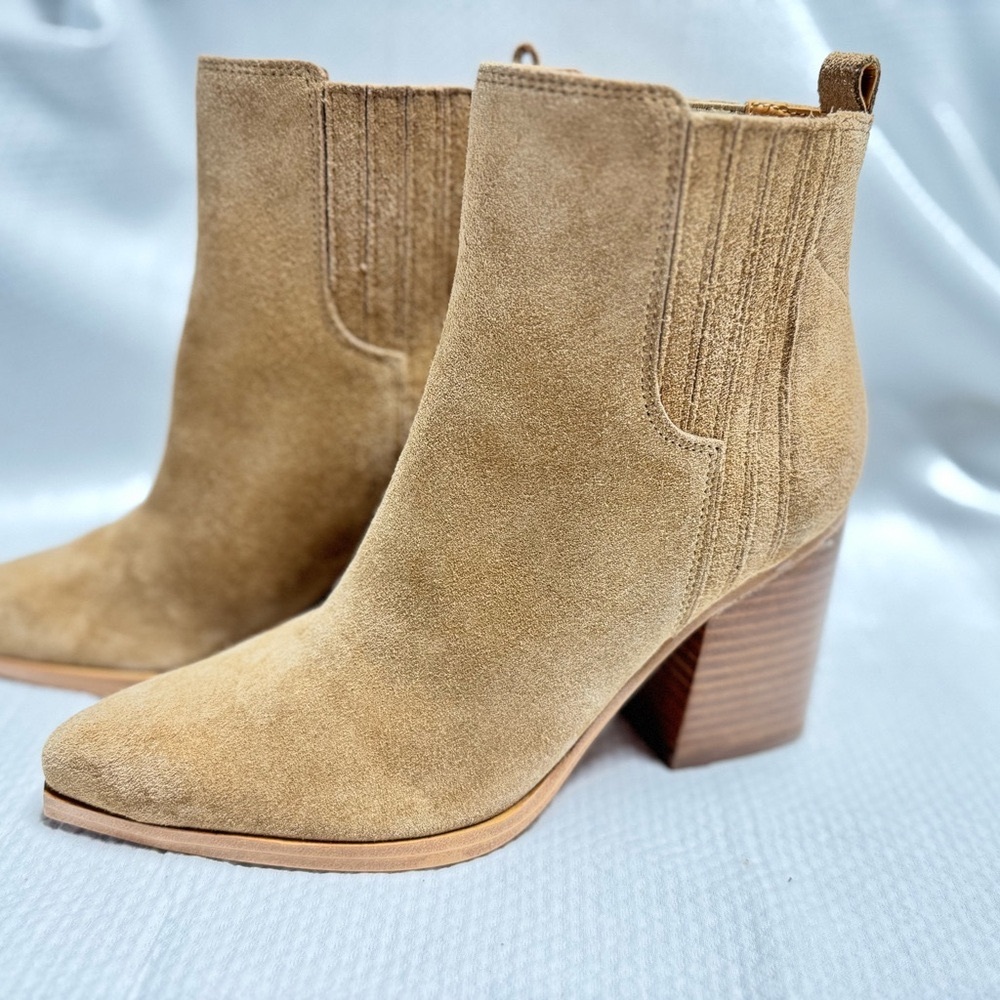 Marc Fisher Tan Leather Boots
